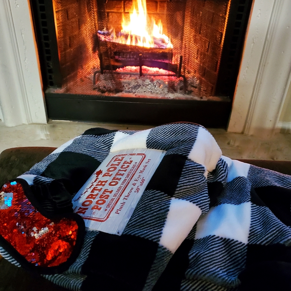 Cozy Buffalo Plaid Throw Blanket & Sequin Eye Mask - Picture 6 of 7